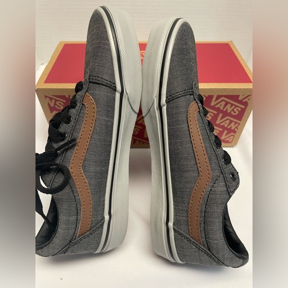 Vans Ward Youth Boys Size 3
Textile Black Grey Brown
Shoes Lace Up NEW - Picture 5 of 12